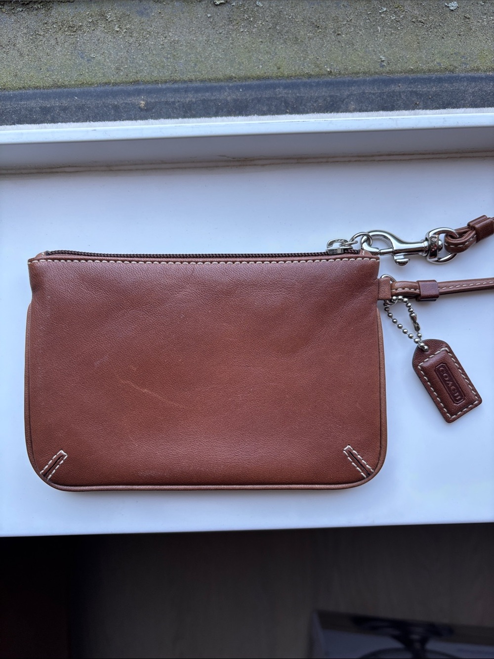 COACH leather wristlet - Picture 2 of 7